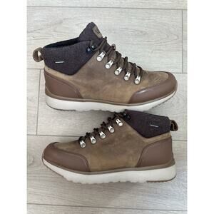 UGG Olivert Waterproof Boot Mens 9.5 Brown Leather suede waterproof thinsulste